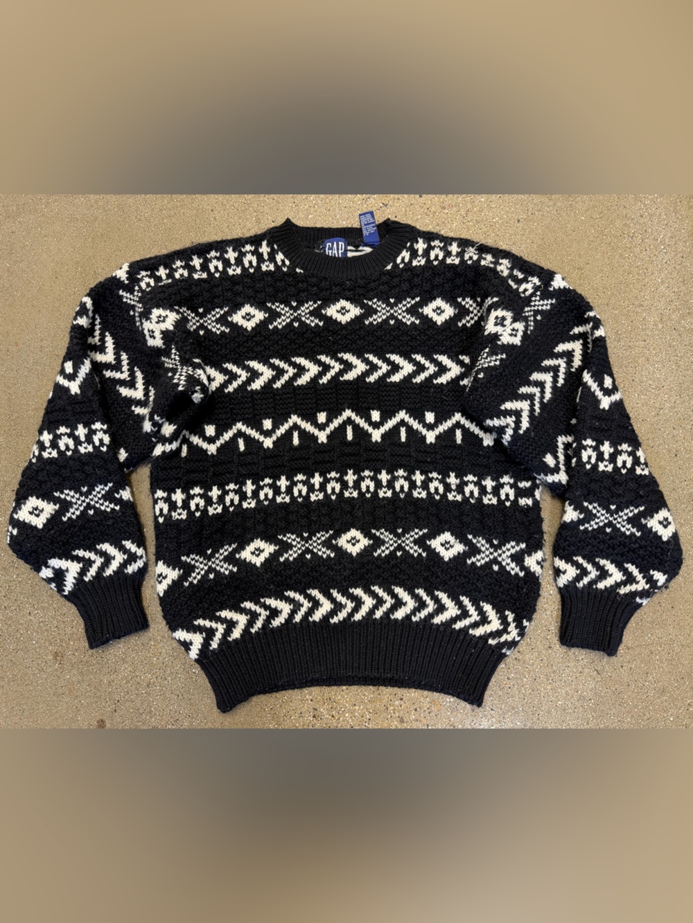 Vintage Gap 100% Wool Knitted Sweater Chunky Multi Patter Black White Mens Large